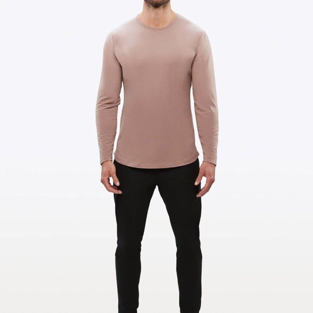 Cuts Men's AO Long Sleeve Curve-Hem Tee in Mountain Mist Size M